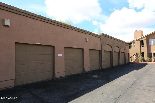 Building Photo - 7009 E Acoma Dr