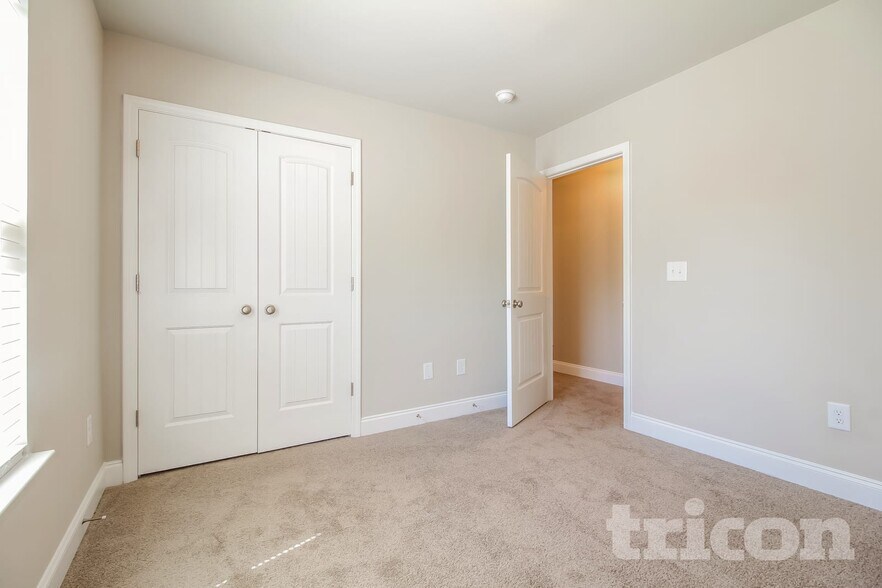 Building Photo - 109 Patagonia Rd