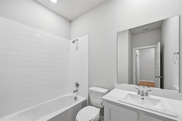 Building Photo - 3905 Nasworthy Dr