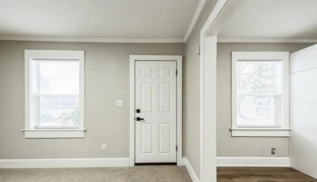 Building Photo - Welcome to this Beautiful Newly Renovated ...