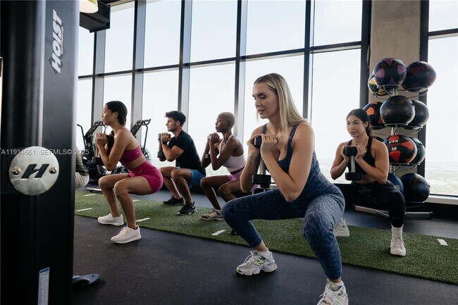 Building Photo - 307 SW 5th St