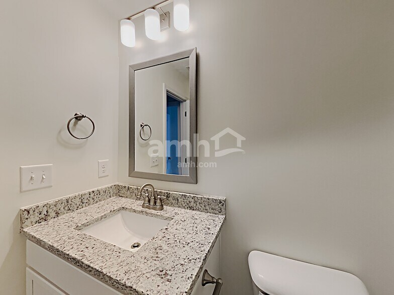 Building Photo - 2312 Pathfinder Dr