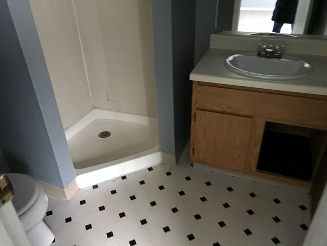 Building Photo - Lawrence Twp - 3 bedroom townhome