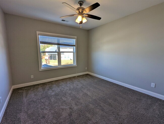 Building Photo - 46 Yellow Pne Ln