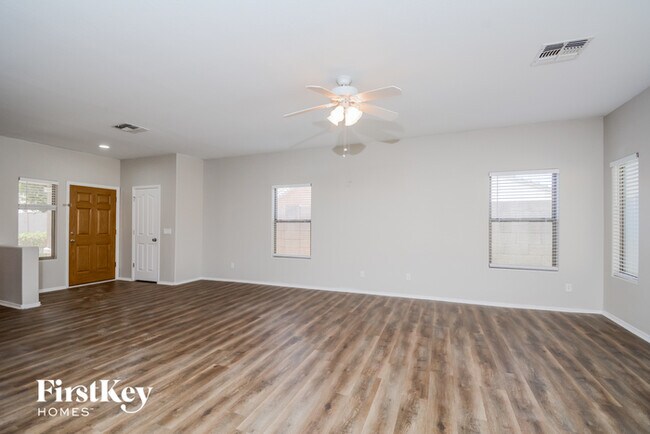 Building Photo - 3606 N 129th Ave