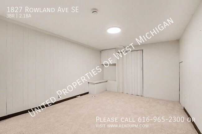 Building Photo - 1827 Rowland Ave SE