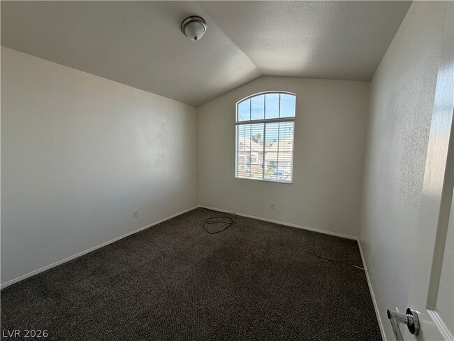 Building Photo - 8089 Kentshire Dr