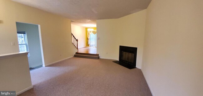 Building Photo - 848 Bayridge Dr
