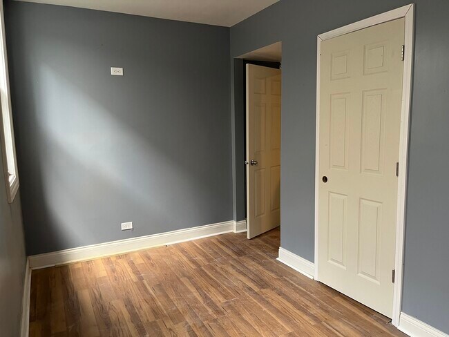 Building Photo - 648 W 60th St