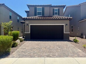 Building Photo - Wonderful upgraded two story single house