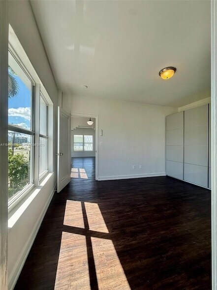 Building Photo - 4035 Meridian Ave