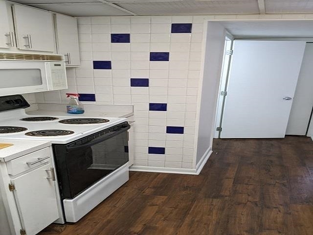 Building Photo - 403 Westwood Dr