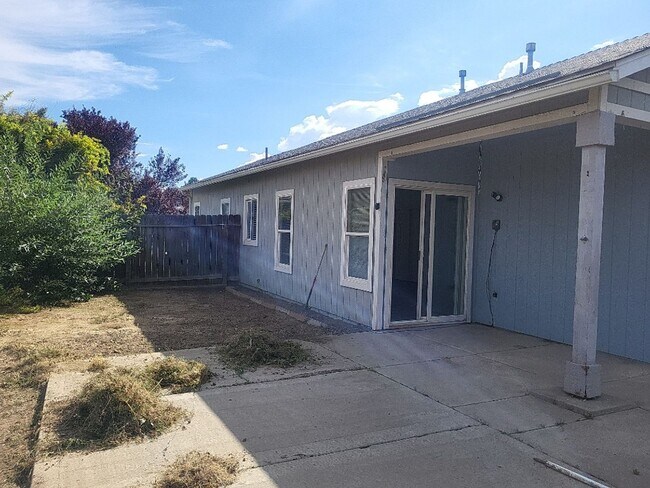 Building Photo - 9955 Sandhaven Ct