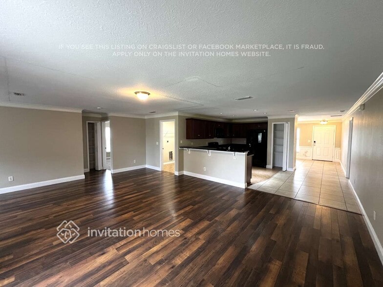 Building Photo - 1507 SW California Blvd