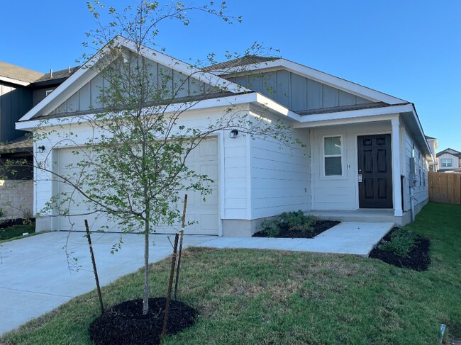 Building Photo - 735 Bluegrass Pt