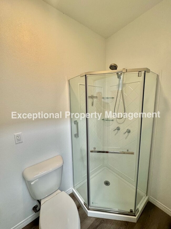 Building Photo - 1 bed 1 bath ADU