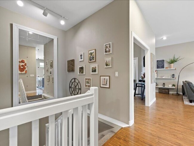 Building Photo - 263 Brookwood Loop