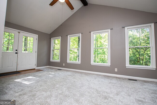 Building Photo - 1499 Stonington Ct