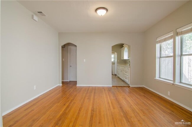 Building Photo - 1117 N 15th St