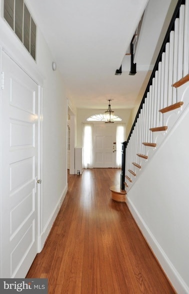 Building Photo - 3752 Kanawha St NW