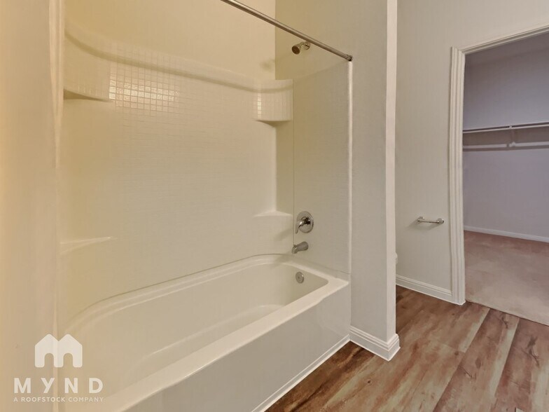 Building Photo - 13605 John Calhoun Dr