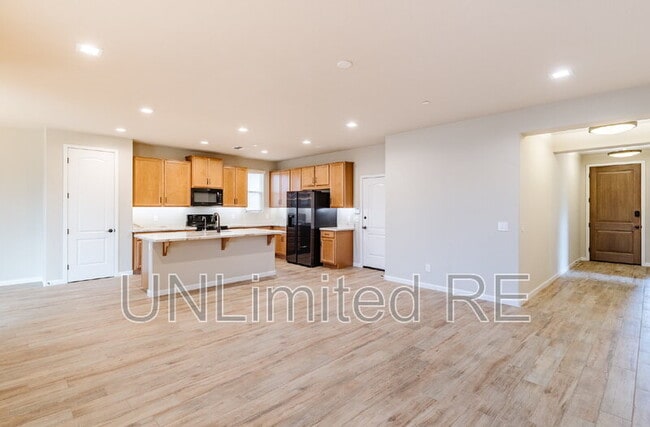 Building Photo - 308 Spirit Cir