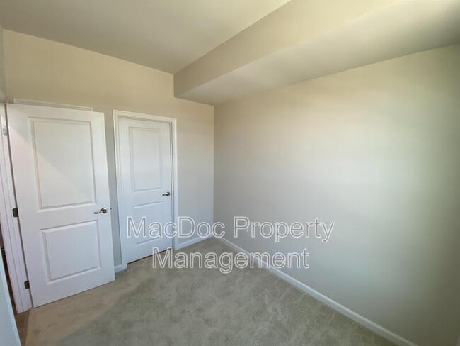 Building Photo - 1018 Trestle Dr