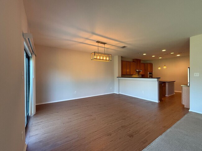 Building Photo - 2250 Howry Dr
