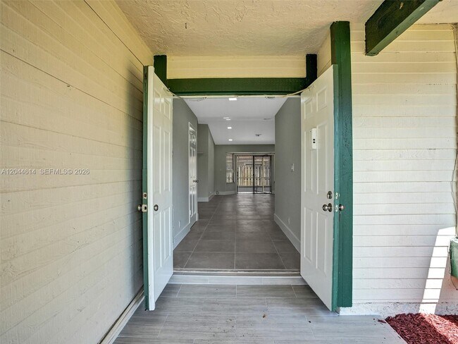 Building Photo - 3216 NW 105th Ave