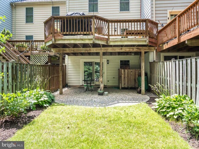 Building Photo - 9419 Steeple Ct