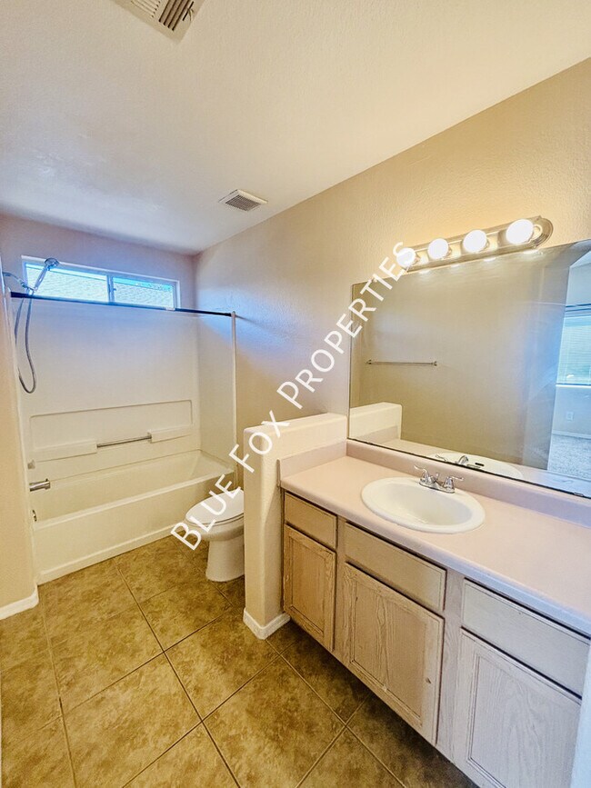 Building Photo - 4775 S Wild Rose Dr