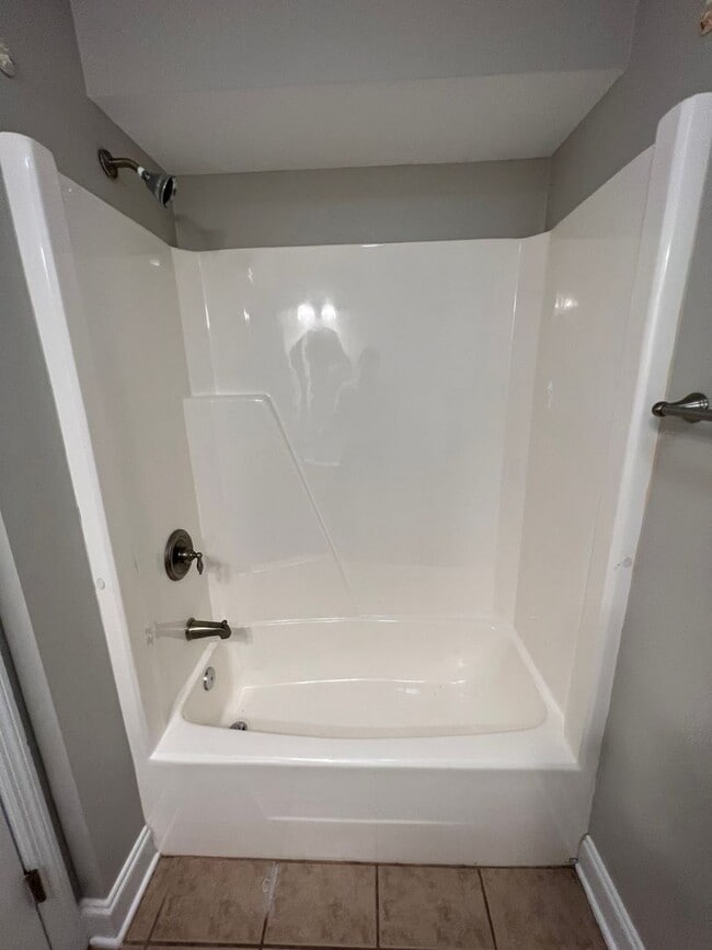 Building Photo - 2 bed / 2 bath townhome in Pelican Cove