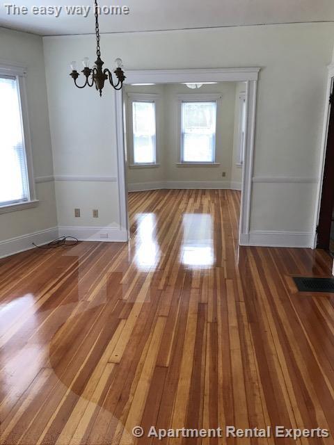 Building Photo - 11 Myrick St