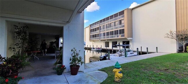 Building Photo - 1714 69th Ave W