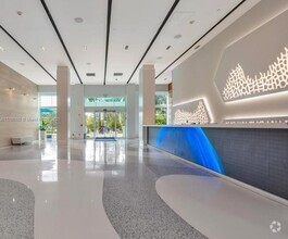 Building Photo - 650 West Ave