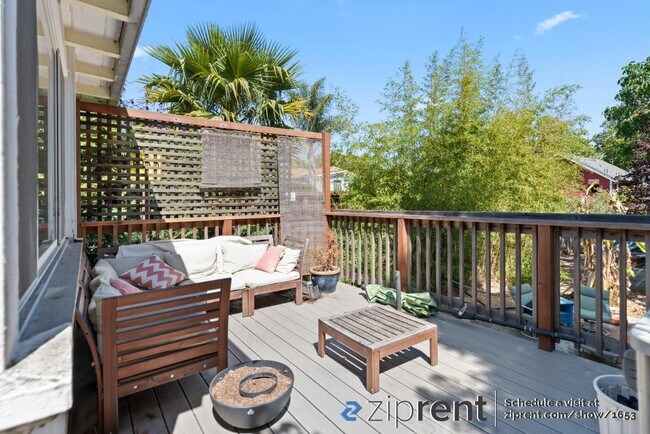 Building Photo - 1012 63rd St