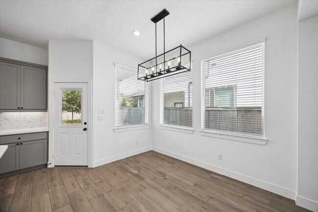 Building Photo - 12946 Rio Mariano Ln