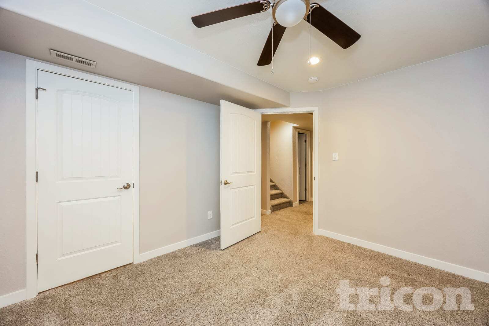 Building Photo - 6733 Galpin Dr