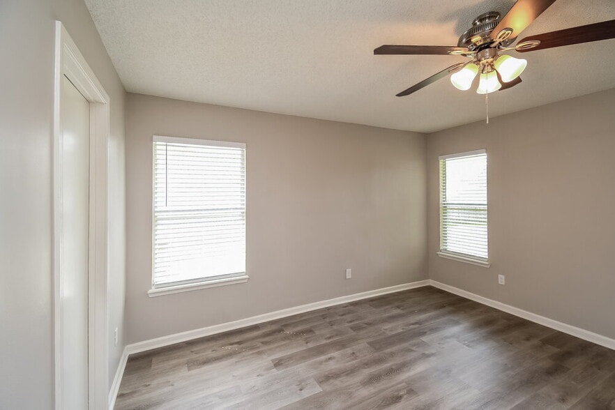 Building Photo - 12825 Jordan Blair Ct