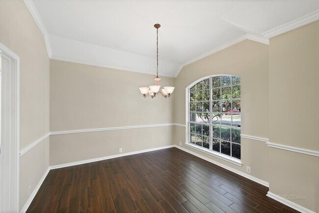 Building Photo - 7211 Bethany Bay Dr