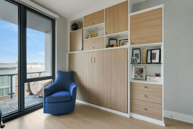 Building Photo - 9 Ave at Port Imperial