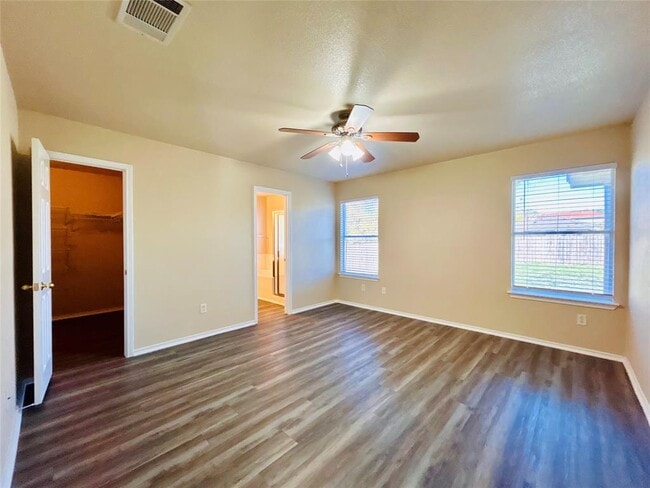 Building Photo - 1212 Sleepytime Trail