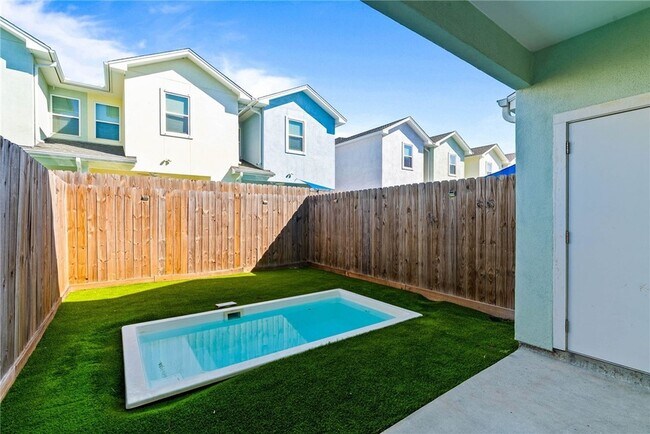 Building Photo - 14010 Fortuna Bay Dr