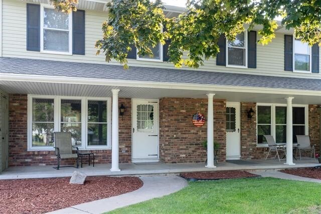 Building Photo - 920 E Northwood Dr