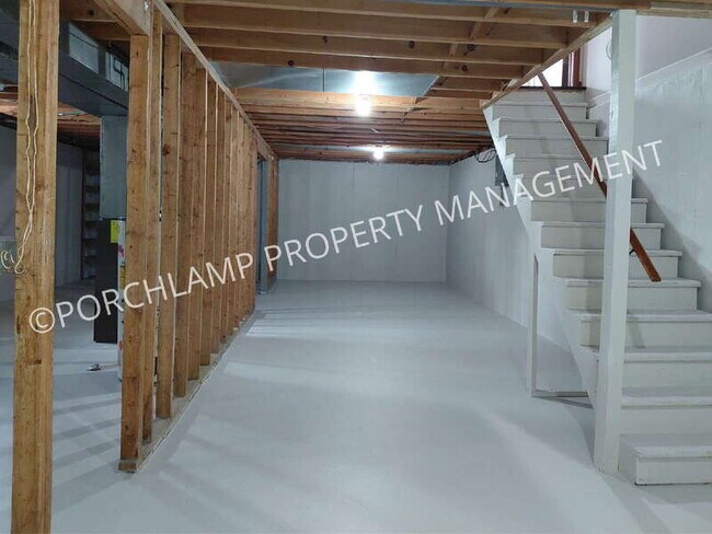 Building Photo - 3142 Kalamazoo Ave SE