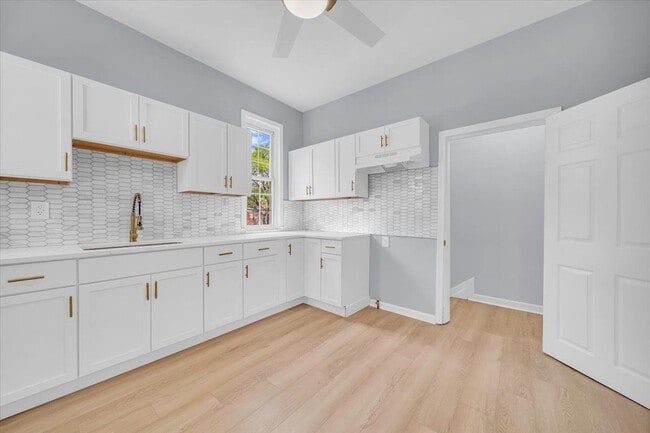 Building Photo - 408 Mt Vernon St
