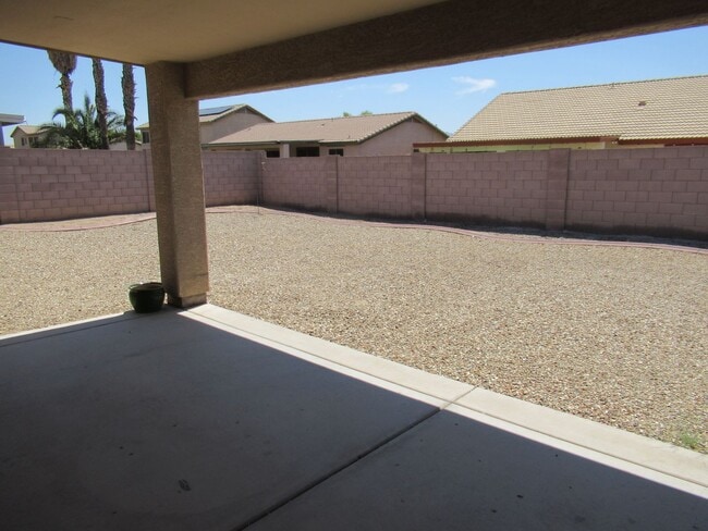Building Photo - Nice Home in Estrella Vista Community, Goo...