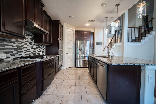 Building Photo - 5802 Caper Shores Ln