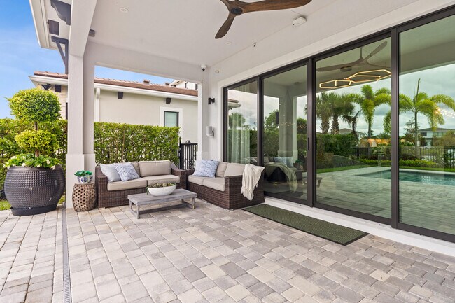 Building Photo - 12470 Solana Bay Cir