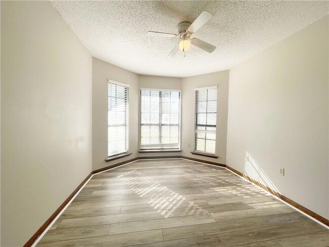 Building Photo - 159 Kelly Dr